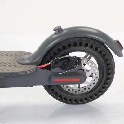 Scooter électrique pliable à pneus larges tout-terrain de 350W avec une puissante batterie au lithium et une autonomie de 30 km par charge