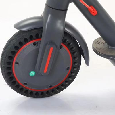 Scooter électrique pliable à pneus larges tout-terrain de 350W avec une puissante batterie au lithium et une autonomie de 30 km par charge