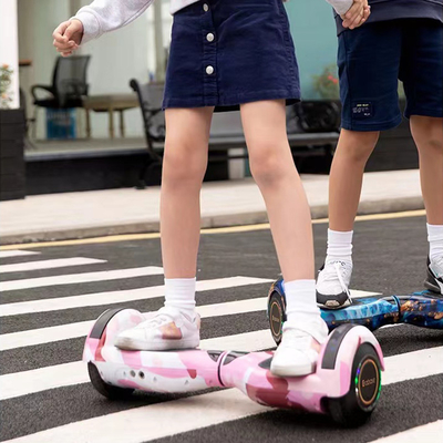 10 pouces à deux roues à poignée 350w moteur 6.5 hoverboard haut-parleur avec batterie 36V batterie au lithium et pneu 10 pouces