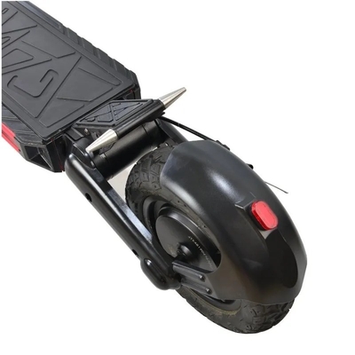 Scooter électrique pliable de 800w avec un temps de charge de 6-8h en noir couleur personnalisée
