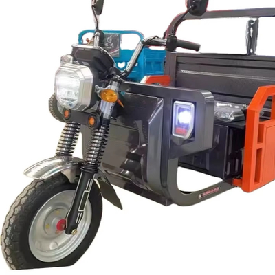 Un tricycle électrique spacieux de 1000 W pour un transport de passagers confortable et pratique