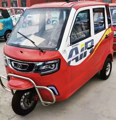 Motocycle électrique à trois roues avec carrosserie fermée et tension 60V alimentée par batterie au lithium