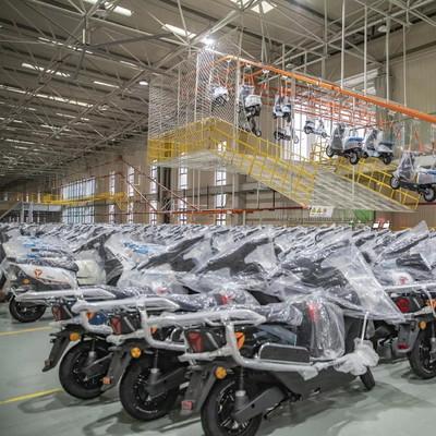 Moteur de puissance 8000w et batterie au lithium Moto de course électrique pour adultes 1650*715*1000mm Charge 150kg