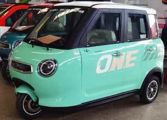 Tricycle électrique à moteur de 800W pour adultes 3 roues 3.75-15 Taille du pneu Système de freinage à tambour avant à tambour arrière