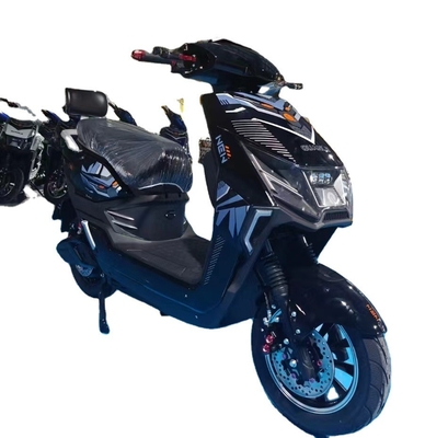 2024 Véhicule électrique à pédales 60V2000W Scooter électrique pour adultes à vitesse maximale de 40 km/h et Motocycle Type Touring Motorcycles