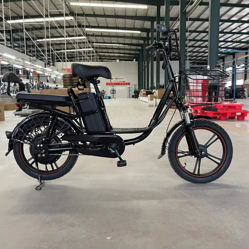 Vélos électriques récréatifs pour adultes 2024 26*3&quot; Largeur du pneu Scooters électriques et alimentation