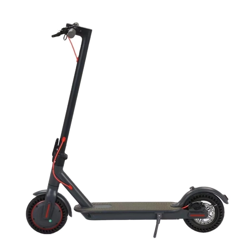 Scooter électrique pour adultes et enfants capacité de la batterie 10Ah et temps de charge de 6-8h Idéal pour les courtes distances