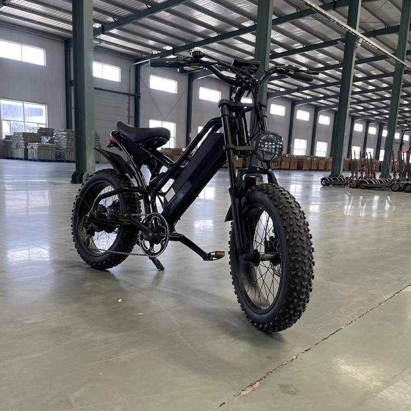 Position du moteur du moyeu arrière VTT électrique pour adultes 60v 25/40ah 2500w 4200w X3 Droit
